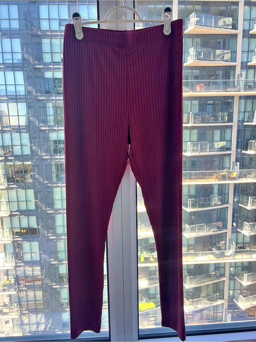 2 pairs of ribbed leggings Size L Like New